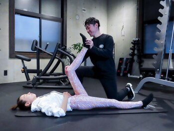 ビエネスタジムトウキョウ 青山(BIENESTAR GYM TOKYO)/【3】一人では届かない部位へ