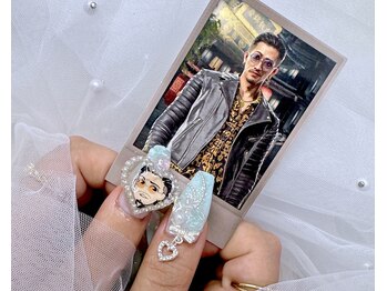 ネイル アリーズ セカンド(nail Allies 2nd)/痛ネイル 推し ハートフレーム