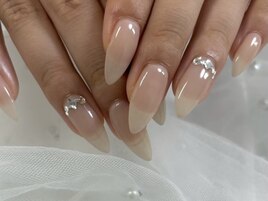 白フレンチネイル