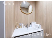 アクアラボ(AQUA Labo)/清潔感のある店内