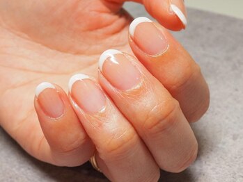 ビューティトリップ(Beauty TRIP)/伸びたのが気にならないフレンチ