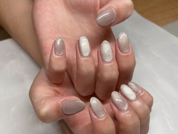 プケ ラ 浦安店(Phu’k la)/マグネットネイル