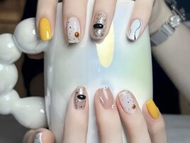 モダンアート風アートネイル