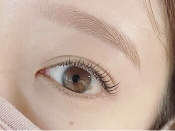 オベリオ アイラッシュ(OBERIO eyelash)の写真/【眉デザインで雰囲気チェンジ♪】お顔印象を左右する眉毛ケアはプロにお任せ！美しい眉で美人アップ☆