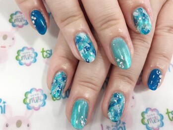 ネイルサロン 爪吉/自ら輝くブルーネイル☆