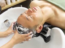 アレセ 表参道の雰囲気（男性のお客様大歓迎！加齢に伴うお顔のタルミ改善などのお悩みに）