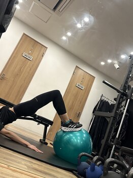 イースタイルラボ(E style LAB)/バランスボールを使って