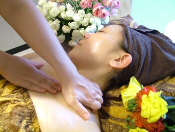 シュエット ビューティー&リラクゼーション(chouette)/【アロマ・デコルテ】