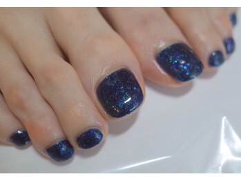 マジョラム ネイル(Marjoram Nail)/ラメ&ホロ入りカラーでキラリ