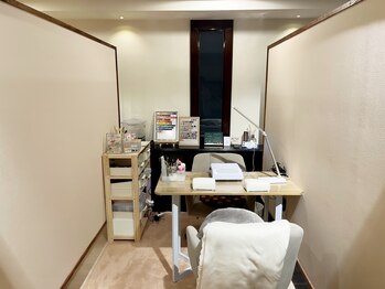 ナビ(NAVI)の写真/【パーツ持込み◎】人気ネイリストが待望の独立◇大手サロンで培った技術力で貴女の指先に”好き”を！
