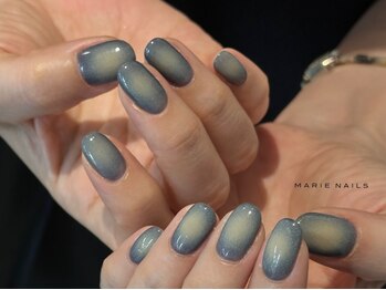 マリーネイルズ 青山店(MARIE NAILS)の写真/★初回オフ無料！エアブラシアート¥9350！認定講師も在籍♪HANDFOOT同時施術OK！ハンド１カラー¥4400～！