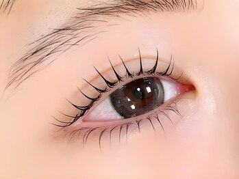 サインポスト 池袋東口店(sign post)の写真/【池袋駅東口徒歩4分】丁寧なカウンセリングで似合うを提案◎初めての方も平日限定クーポンで理想の目元へ