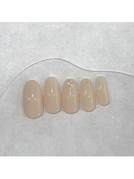 シンプルベージュネイル