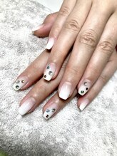 ラキネイル(LAKI Nail)/白グラデーション