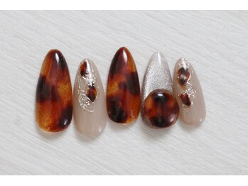 ココネイル/べっこうネイル×マグネット