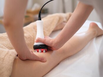 レイアス(Ray as)の写真/むくみ太りが気になる季節!当店人気のむくみケアコースでリンパをごっそり流してスッキリ美脚へ導きます♪