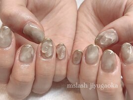 ちゅるんニュアンスネイル