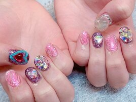 海外ネイル個性