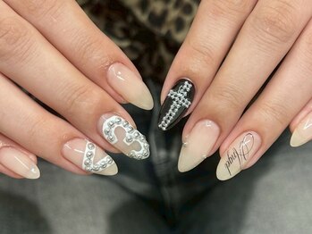 ネイルアヴァンス 京橋店(Nail AVANCE.)/手書きアートネイル