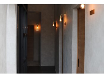 イディール(IDYLLE)/お部屋へご案内