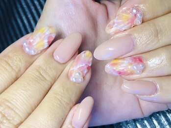 ホワイト(WHITE)の写真/【持ち込みデザインコースあり◎】ワンカラー/定額アート/持ち込みデザイン１０本迄☆メニュー豊富♪