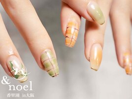 乳白色ふんわりネイル