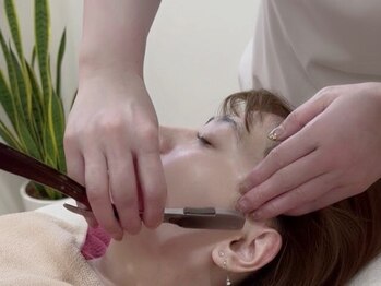 ソヤ クリエイティブヘアー(SOYA creative hair)/耳シェービング