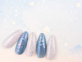 エンネイルサロン(En nail salon)の写真/【シンプルこそ際立つ美しさ】指先を上品に彩るワンカラー。オフィスでも浮かない洗練された大人の手元へ♪