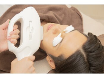 Salon zero 糀谷店【11/6 NEW OPEN（予定）】の写真/《ヒゲ、まだ剃りますか？》毎日の髭剃りから卒業！太く抜けにくいヒゲでも痛みが少なく効果実感◎