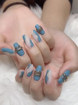 エム(EM)/うねうねネイル