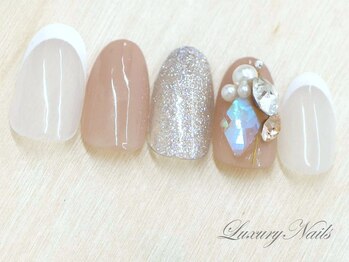 ラグジュアリーネイルズ オオミヤ(Luxury Nails Omiya)/ポイント*盛りネイル