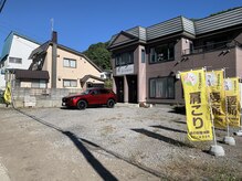 坂の街整体院の雰囲気（当院のPは楽々広々！お車でも気軽に☆運転が苦手な方も安心！）