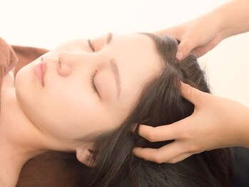 ガーデン 新宿(Garden)の写真/【新宿駅より徒歩3分】日頃の疲れを癒す、ご褒美ドライヘッドスパ！疲れを溜め込まず、軽やかな自分へ！