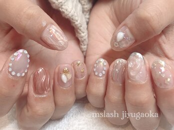 エムスラッシュアヴェダ 自由が丘(M.SLASH AVEDA)/ガーリーネイル