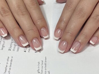 スイ(sue)/王道白フレンチ