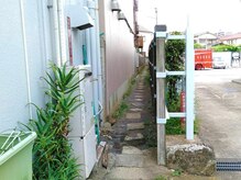 アスエール(usyell)/《道順6》 細い路地