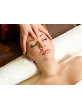 ホウレイ線・たるみ改善！予防ケア