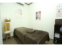 ブリエ/サロンの内観　個室　2