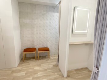 アスフロウ(Us Flow)/綺麗な更衣室で気分アップ