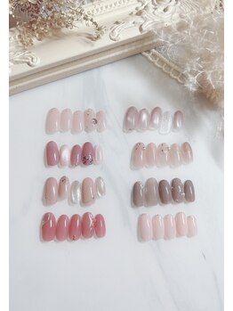 ティアラネイル(tiaranail)の写真/大人女性向けデザインの定額メニューが当店人気！デザインも価格も妥協したくないあなたにオススメ