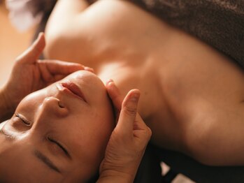 アロマエステティックサロンFairy Godmotherの写真/顔の大きさ、実は頭蓋骨の歪みが原因?【頭蓋骨矯正×経絡リンパ】で、別人級のシャープな小顔へ導きます!