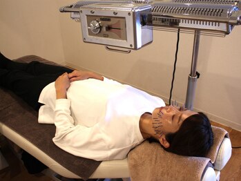 ビープラス(BEE PLUS)/美容鍼・小顔矯正