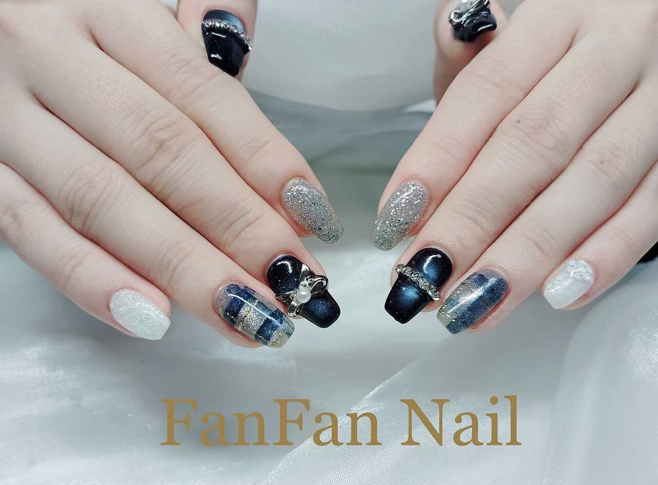 2026年冬トレンド】ネイビー ハンド 秋のネイルデザイン集｜人気順｜7