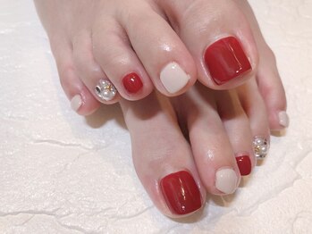 ネイル アンド まつげエクステサロン キュア(Cure)/ホワイトボルドー