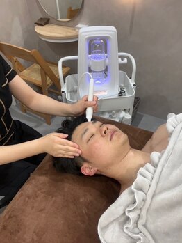 ヨク 梅田(YOKU)の写真/頑固な黒ずみ毛穴・いちご鼻に本気で向き合う毛穴洗浄ケア！頑固な毛穴汚れには【ハイドロ毛穴洗浄】を◎