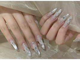 ちゅるん透明感ネイル