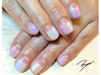 【縦グラデ逆フレンチネイル】