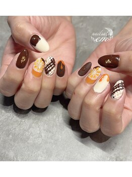 エム(em)/チョコネイル