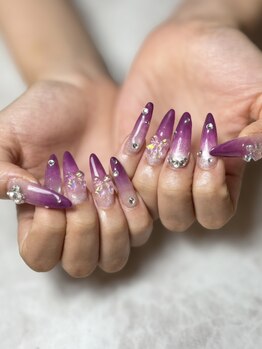 アール 桜木町店(R)の写真/丁寧な施術でフォルム重視◎【チップ長さだし×持ち込みデザインOK】定番～個性派ネイルまで幅広く対応♪