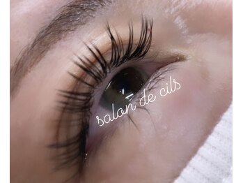 サロン ド シル(Salon de cils)/バインドロック